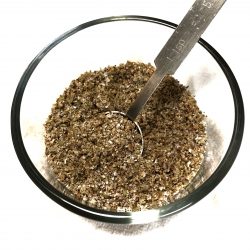 greek seasoning blend with teaspoon