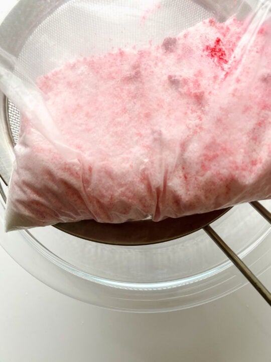 Making Pink Sanding Sugar in a Plastic Baggie