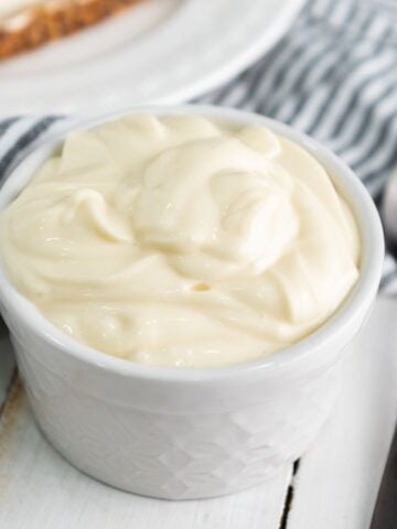 thumbnail image for bowl of homemade gluten-free vegan mayo